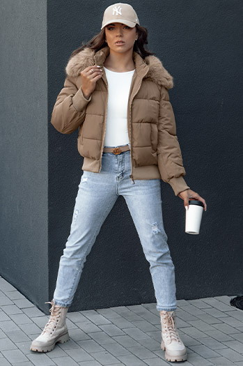 Gesteppte Damen-Winterjacke mit Fell COLDPACK camel Dstreet TY4427