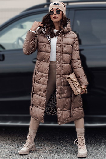Damen VELVETTI lange Steppjacke mit Kapuze beidseitig Kamelie Dstreet TY4650
