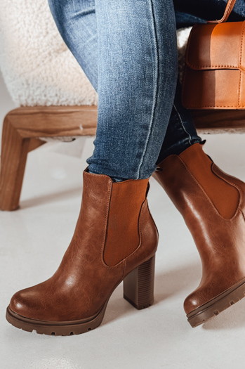 Damen CHICMOVE Stiefel mit Absatz camel Dstreet ZY0577