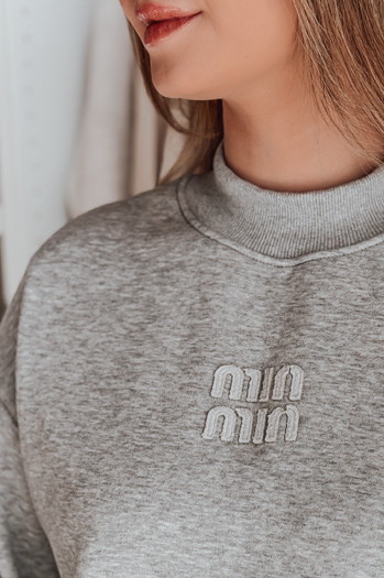 Damen Sweatshirt in Übergröße mit LOVASON Aufnäher grau Dstreet BY1419