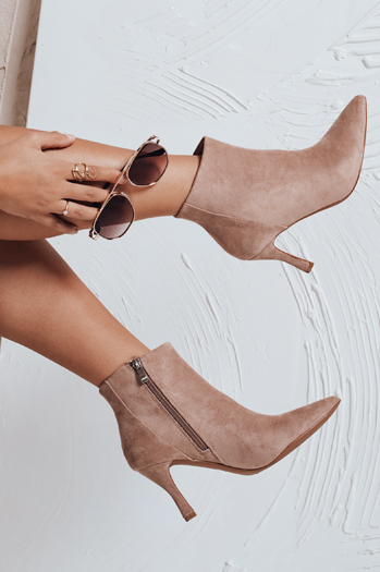 Beige Wildlederstiefel mit Absatz Dstreet ZY1031