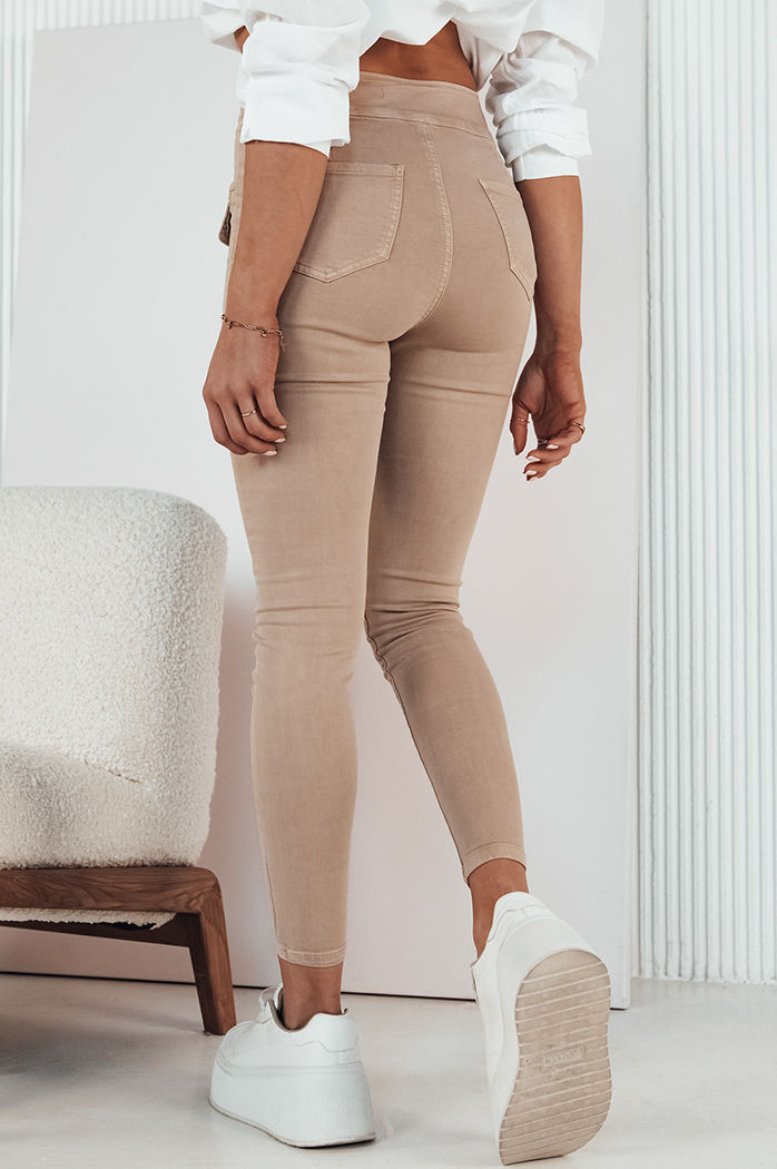 Damen Jeans mit hoher Taille SKULL Farbe Hellbeige DSTREET UY1723
