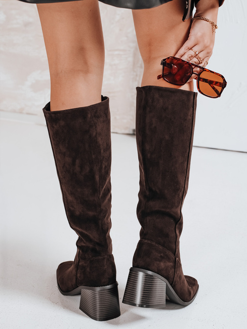 Braune Damenstiefel aus Wildleder Dstreet ZY1157