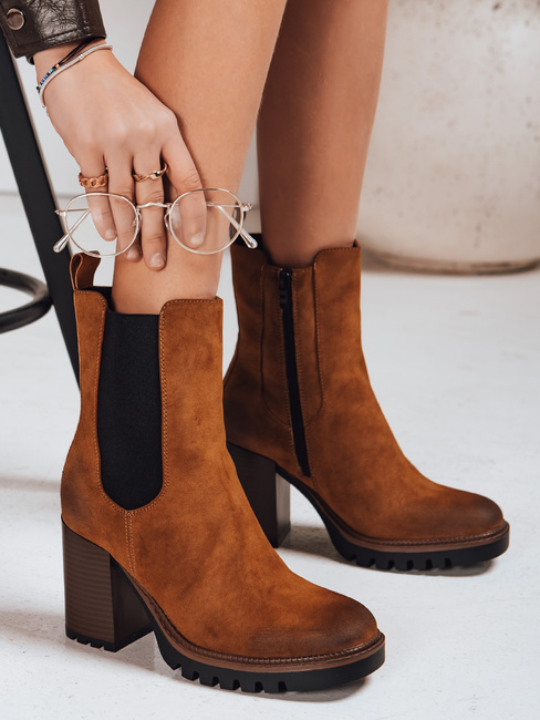 Damen Wildleder camel Stiefel Dstreet ZY1313