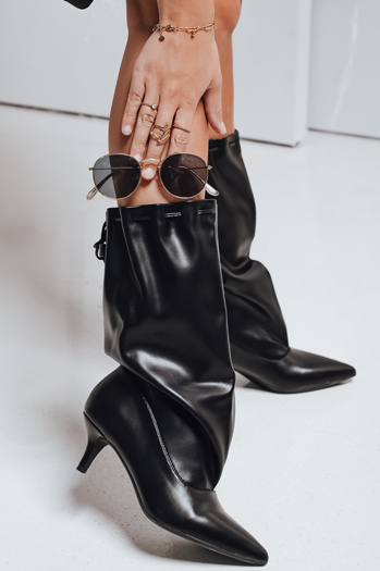 Damenstiefel mit Crinkle Schaft schwarz Dstreet ZY1136