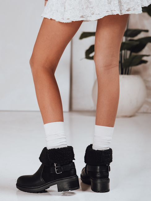 Damenstiefel mit Schafsfell schwarz Dstreet ZY1250