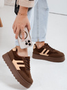 Frauen isoliert Plattform Turnschuhe braun Dstreet ZY1071