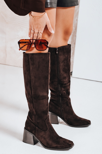 Braune Damenstiefel aus Wildleder Dstreet ZY1157