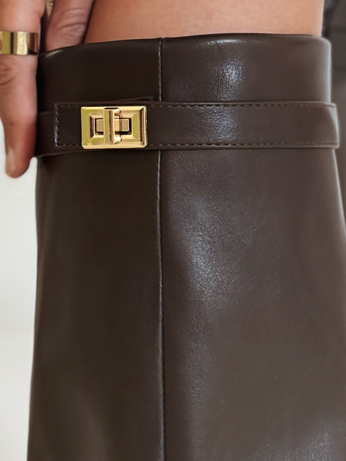 Stiefel mit breitem Schaft braun Dstreet ZY1028