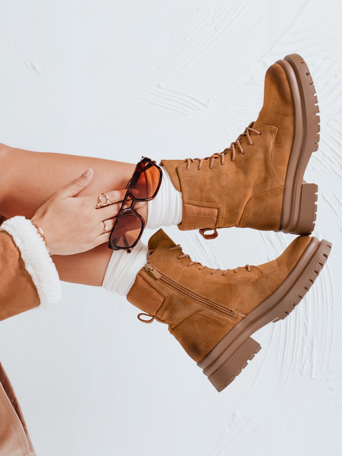 Damenstiefel BASTEL Farbe Camel DSTREET ZY0425