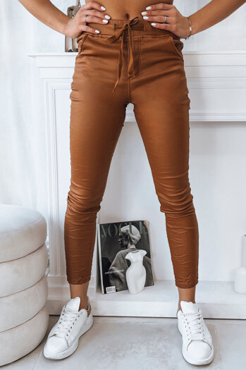 Damen Waxhose LIZZY Farbe Camel DSTREET UY1779