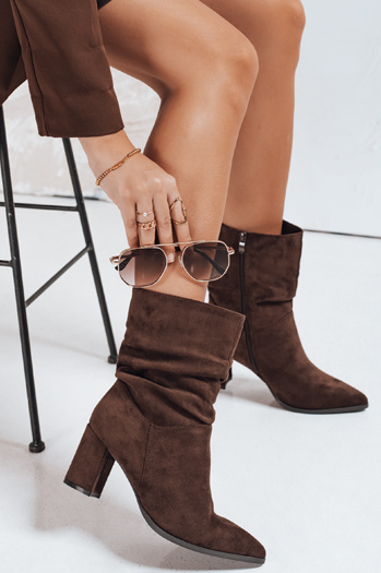 Damenstiefel auf einer Stange Wildleder braun Dstreet ZY1162