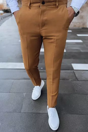 Einfarbige Camel Chinohose für Männer Dstreet UX3974