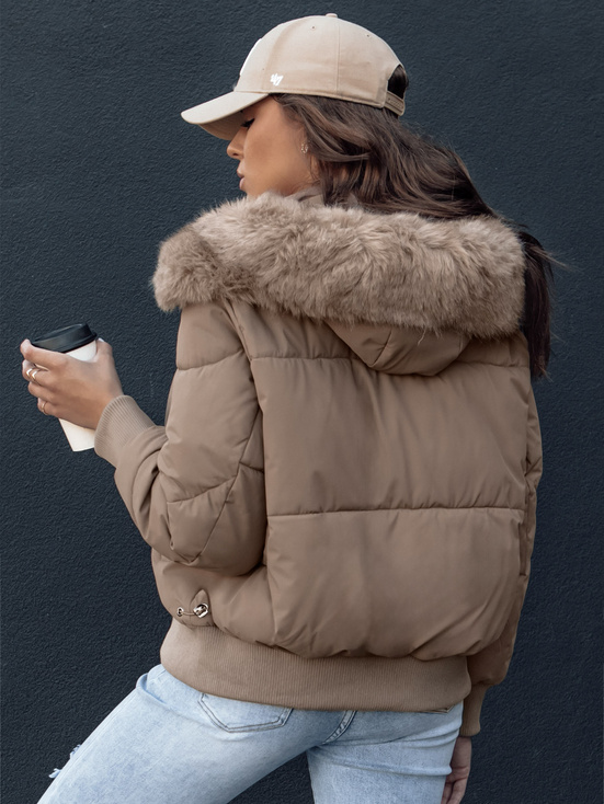 Gesteppte Damen-Winterjacke mit Fell COLDPACK camel Dstreet TY4427