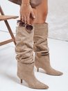 Damen Stiefel mit Crinkle Schaft beige Wildleder Dstreet ZY1123