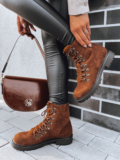 Damenstiefel FOXGLOWE Farbe Camel DSTREET ZY0392