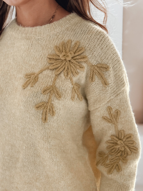 Damenpullover mit Blumenapplikation GIRLHERBAL creme Dstreet MY2546
