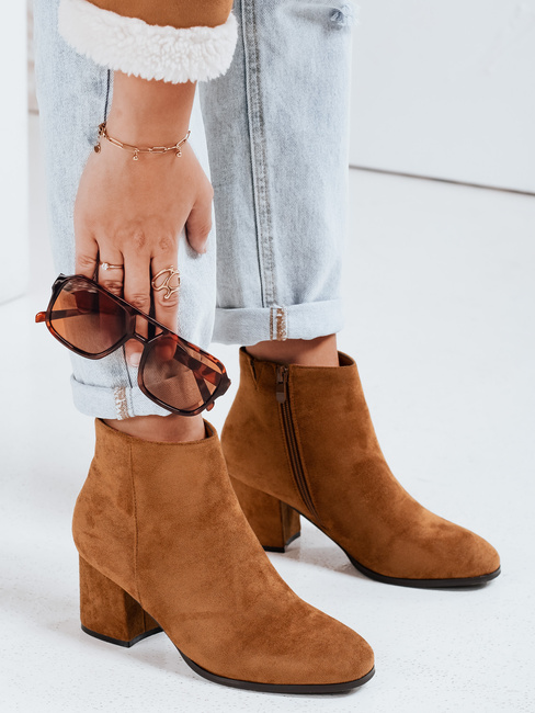 Damenstiefel LORNE Farbe Camel DSTREET ZY0434