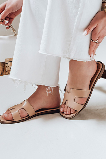 Damen Flip-Flops mit Kerbe CLASSROT beige Dstreet ZY0883