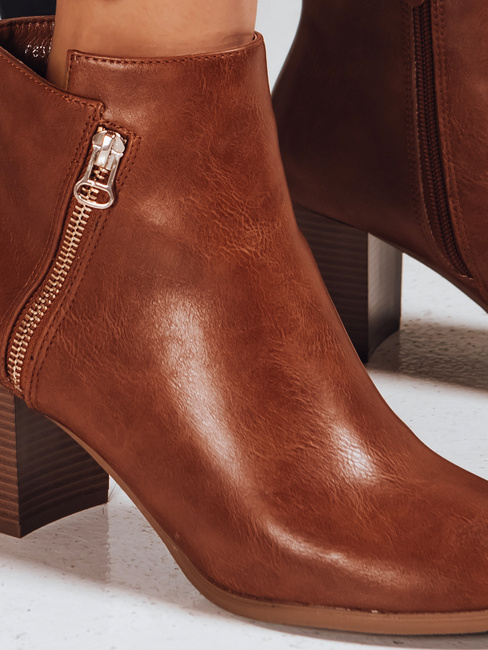 Kamelfarbene Damenstiefel mit Absatz Dstreet ZY1317